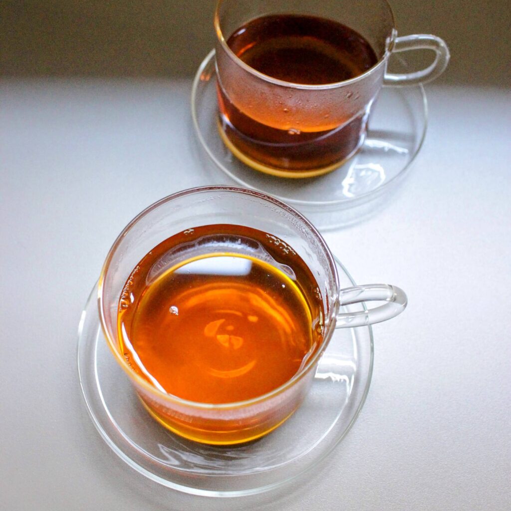 ティーカップに入った和紅茶